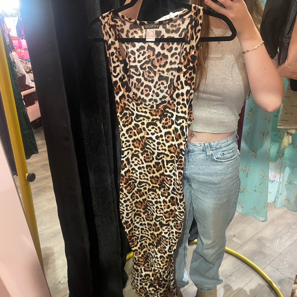 Leopard Print Sleeveless Dress. Size small. Venus brand